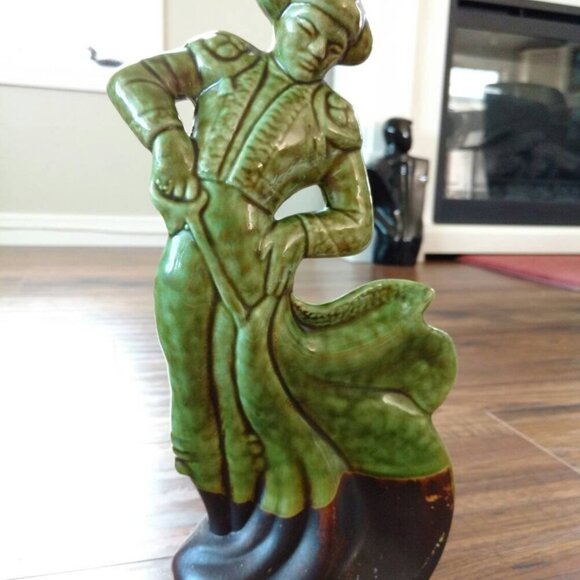 Vintage Matador Bullfighter Ceramic Figure Mid-Century Green Mottled Glaze Potte - Picture 3 of 11